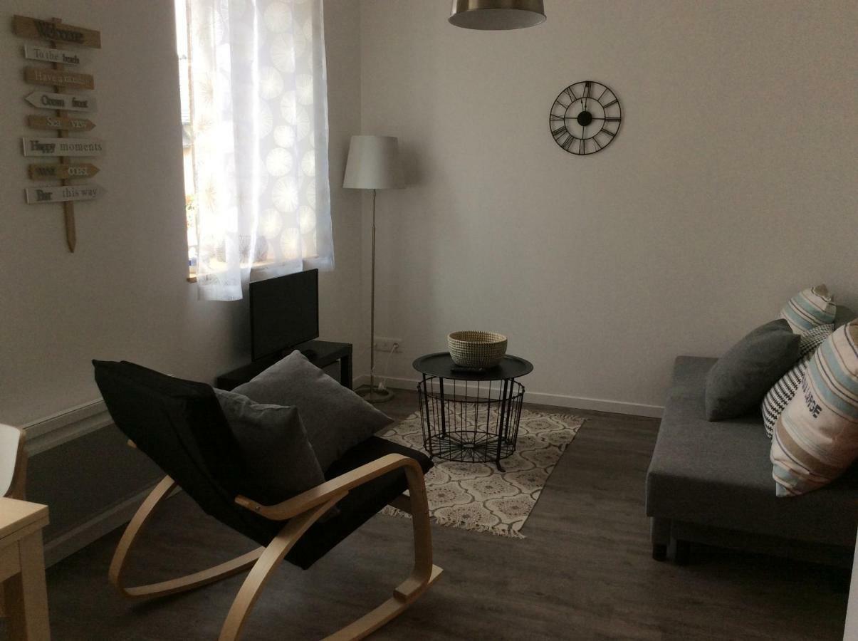 Apartment Le Dauphine 20m De La *